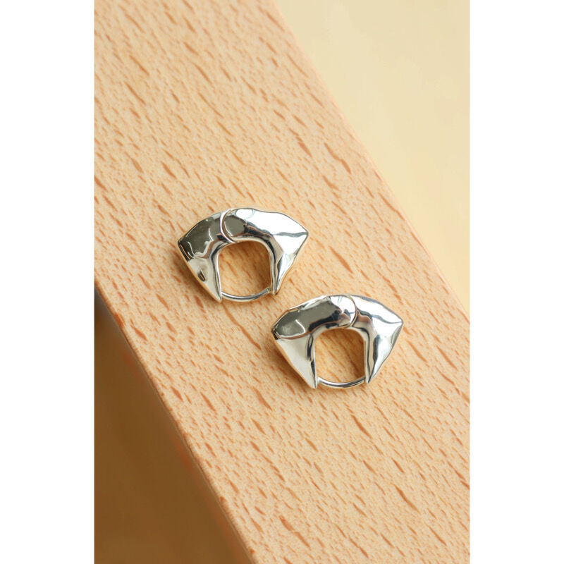 R.ALAGAN TINY BAUM HOOPS | THE LAUNDERETTE STORE