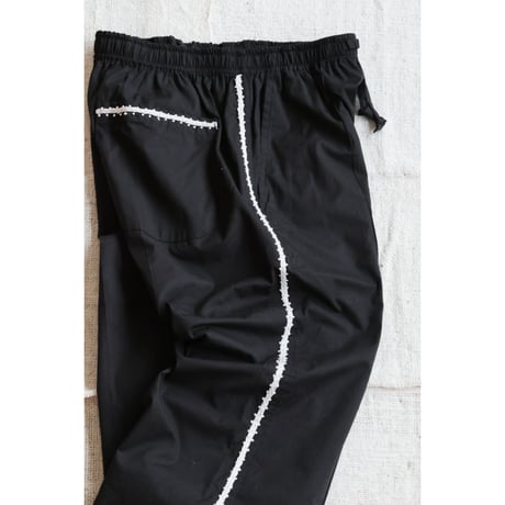 NOMARHYTHM TEXTILE "TRIM EMBROIDERY PANTS"