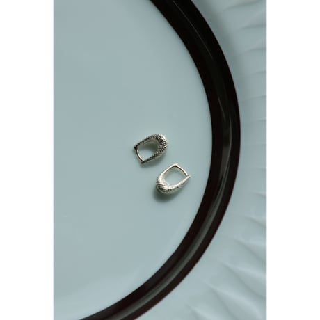 R.ALAGAN"TINY DOT THIN HOOPS "SILVER
