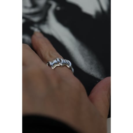 Sapir Bachar "WREATH RING"