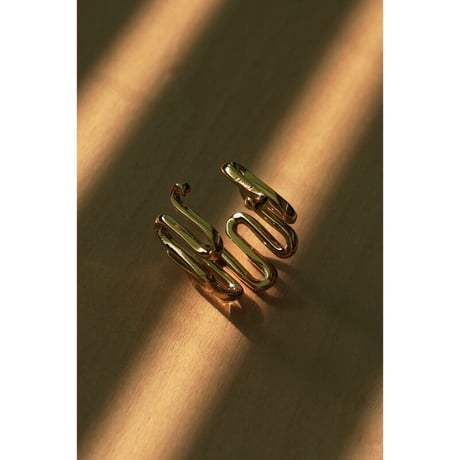 R.ALAGAN "FICKLE RING" gold