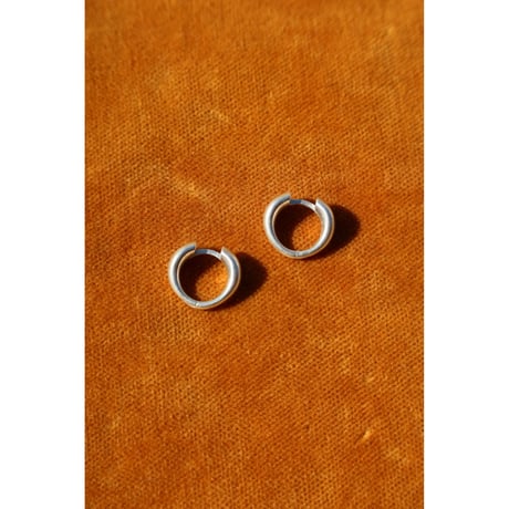 Sapir Bachar "BOA HOOPS"silver（艶消し）