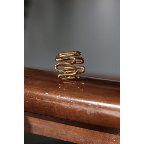R.ALAGAN "FICKLE RING" gold