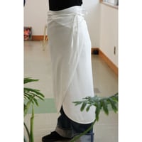 HAKUJI"Cotton knit wrap skirt"white