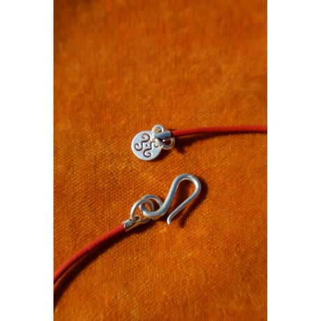 Sapir Bachar "EARTH MINI SCARLET LEATHER NECKLACE"