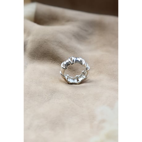 Sapir Bachar "WREATH RING"