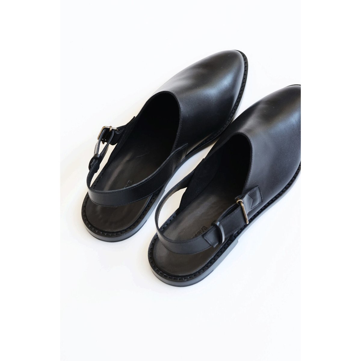 最終値下げ　Cristaseya Leather slipper 最終値下げ Cristaseya Leather slipper - メルカリ