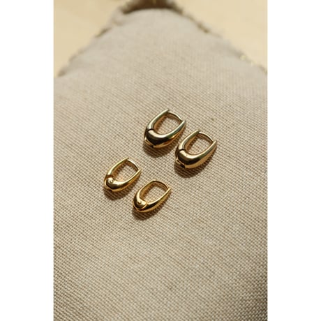 R.ALAGAN "TINY THIN HOOPS "GOLD