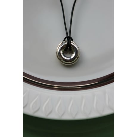 Sapir Bachar "DISCUS PENDENT NECKLACE"SILVER