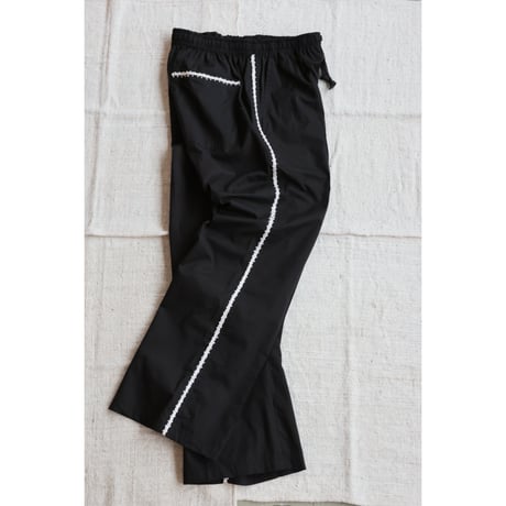 NOMARHYTHM TEXTILE "TRIM EMBROIDERY PANTS"