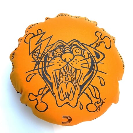 ハーフトラックプロダクツ | STORES