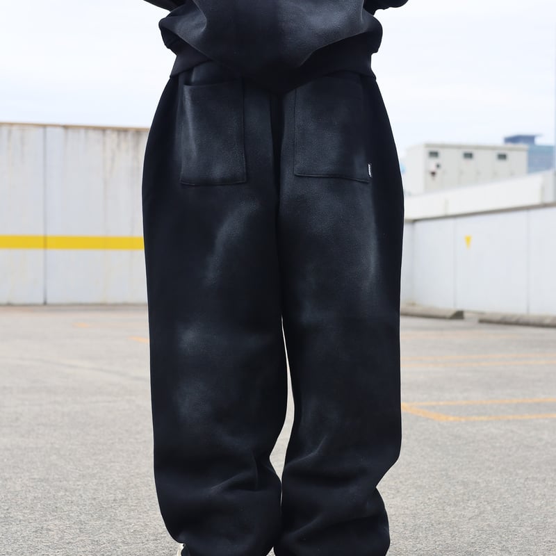 tmark graffiti spray double knee sweat pants |