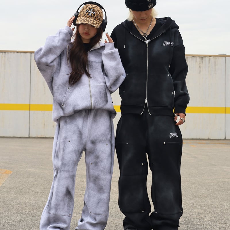 tmark graffiti spray double knee sweat pants |