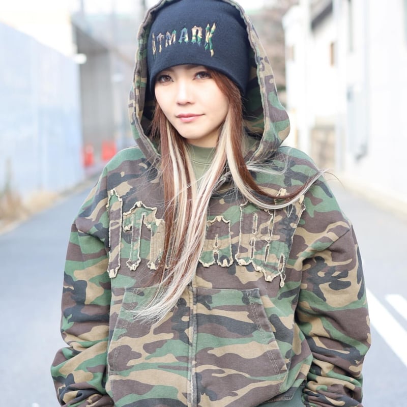 tmark old english logo no cuff beanie | @tmark