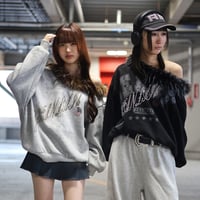 off shoulder neck fur sweatshirt