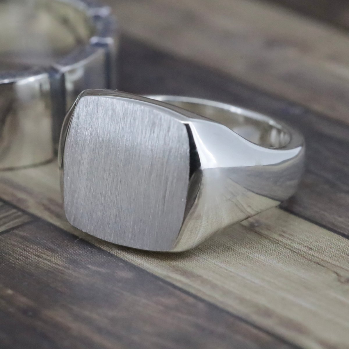 マルコムベッツ シグネットリング シルバー×22k シルバーリング｜シルバー925 シグネットリング | 22-R-024 – Nine Nine