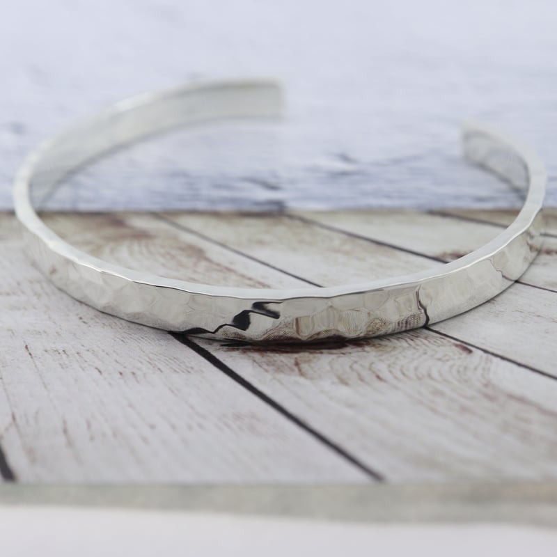 ブレスレット・バングル M バングル15 シルバー槌目バングルM | Caravella