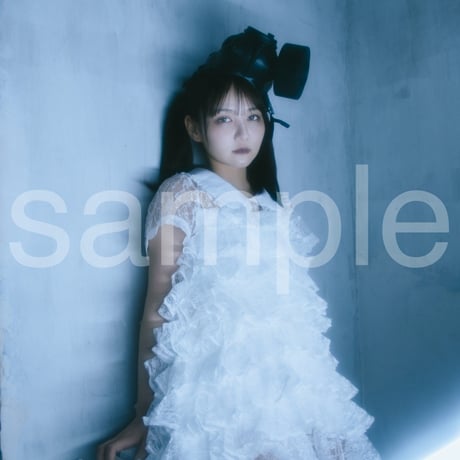 die with twin tails on mask noa-E