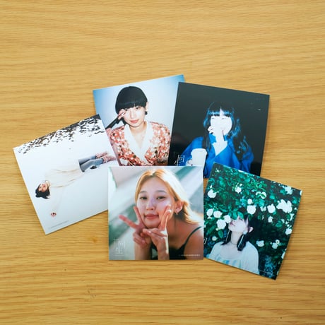 中尾有伽写真展「回生」アクリルキーホルダー（3種類ランダム）