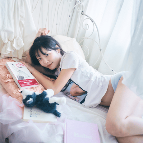 仲村まひろ「Parallel world ❤︎ I’m the cutest！」：ZINE