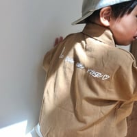 バックロゴシャツ