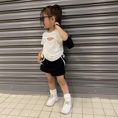 カットアウトフロントtee