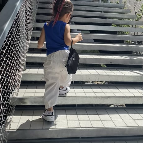 ショルダースリットタンクトップ