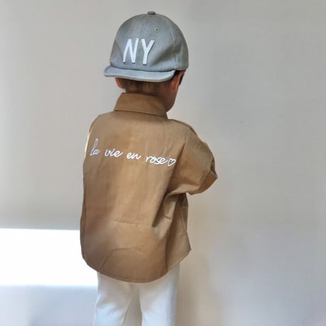 バックロゴシャツ