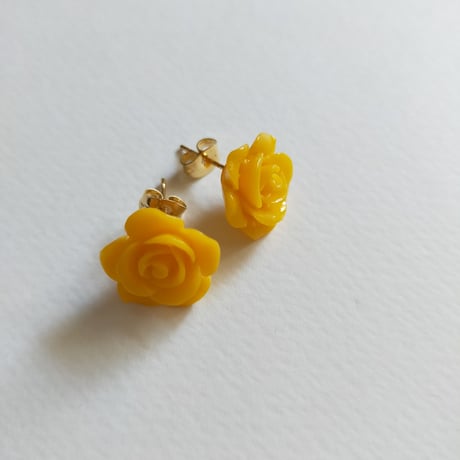 薔薇ピアス | STORES