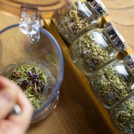 【ドクダミ茶】国産（飛騨産）｜香ばしく飲みやすい野草茶・ノンカフェイン・自然の恵みそのままに