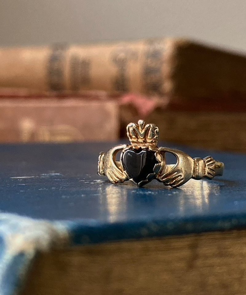 クラダリング（ブラックハート） | Hands Tell You｜心くすぐる