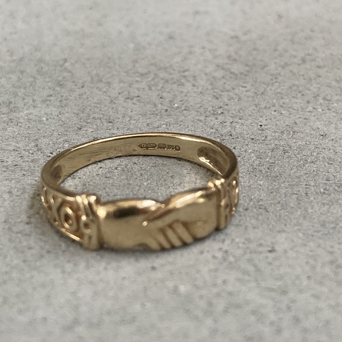 フェデリング（ゴールド） | Hands Tell You｜心くすぐる