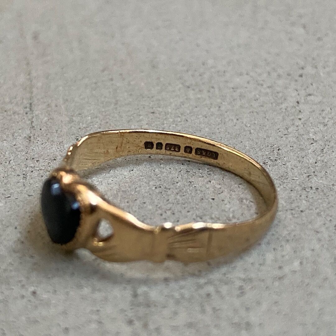 クラダリング　ヴィンテージ　9金　王冠とハートと両手のモチーフ クラダリング ヴィンテージ 9金 王冠とハートと両手のモチーフ