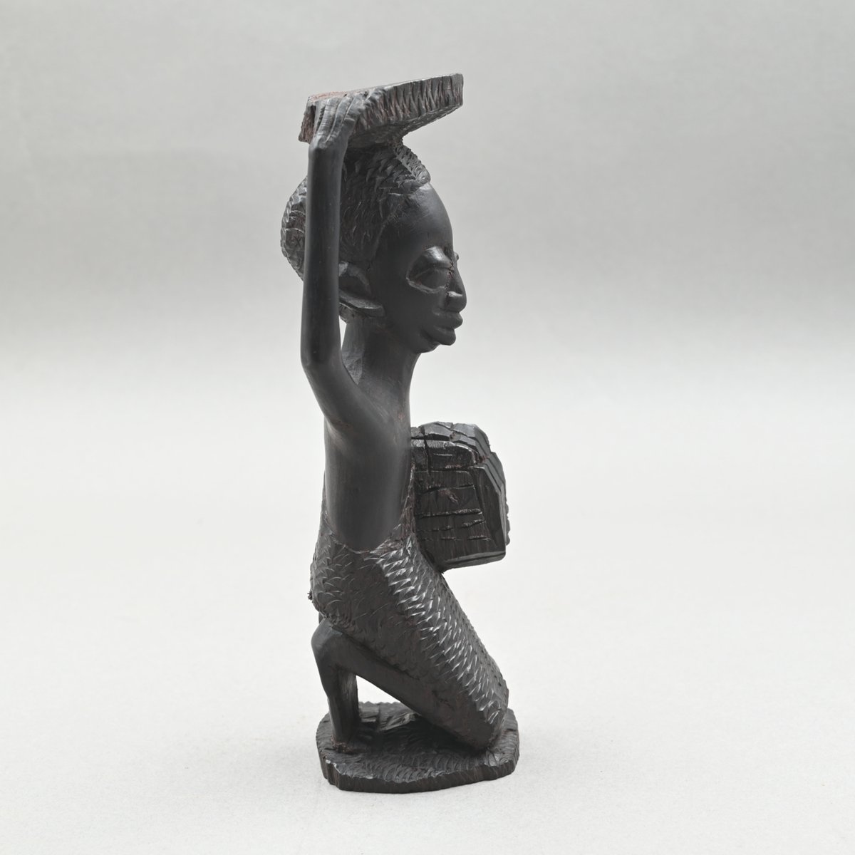 アフリカ　マコンデ等　彫刻　コレクション アフリカ タンザニア マコンデ ウジャマ 黒檀彫刻 32cm 木彫り