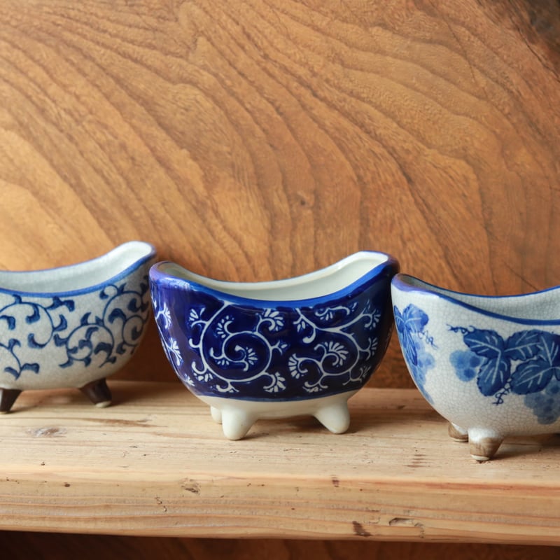 青花三日月型植木鉢 唐草 | atelier mother leaf