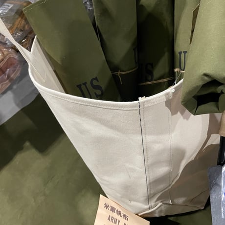 米軍帆布アーミーダックのソログランドシート