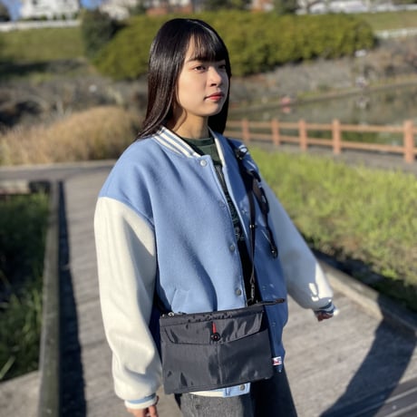 ARMYDUCK　ＮＹＬＯＮのスマホショルダー
