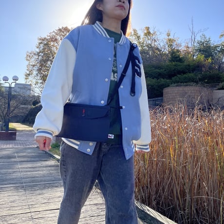 ARMYDUCK　ＮＹＬＯＮのスマホショルダー