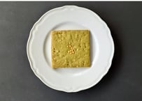 小麦やサブレ　玄米とあられ