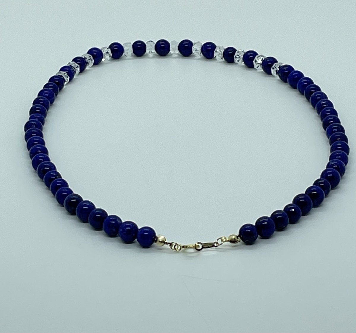 高品質ラビスラズリとボタンカット型水晶のネックレス | TIRORI