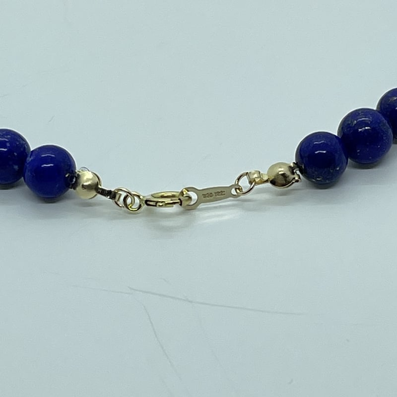 ラピスラズリボタンカットビーズのネックレス 高品質ラビスラズリとボタンカット型水晶のネックレス | TIRORI