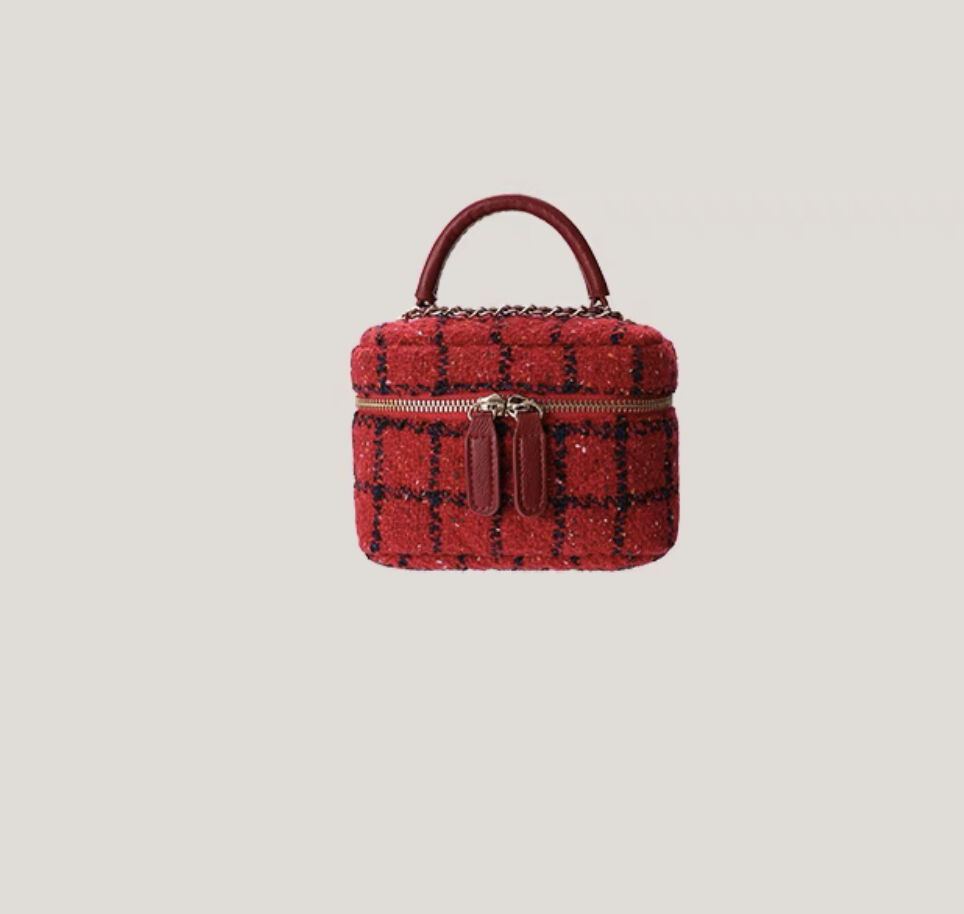 RED tweed mini bag | HANNA CLOSET