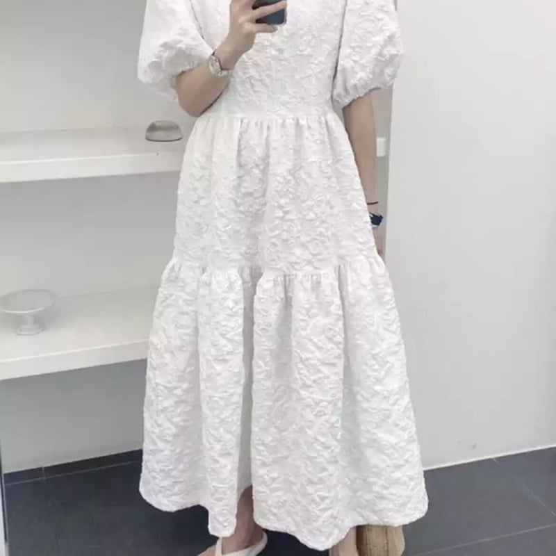 エンボスパフスリーブワンピース | HANNA CLOSET online
