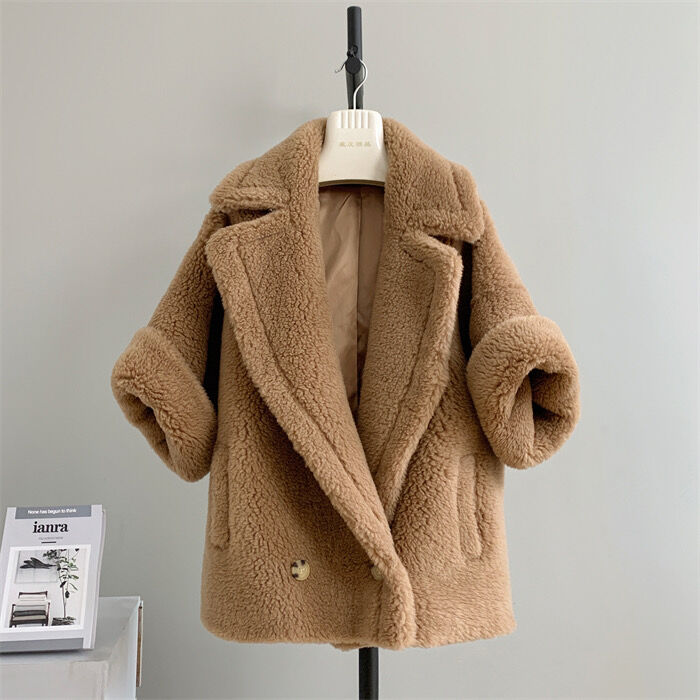 half sleeve bear coat | HANNA CLOSET online
