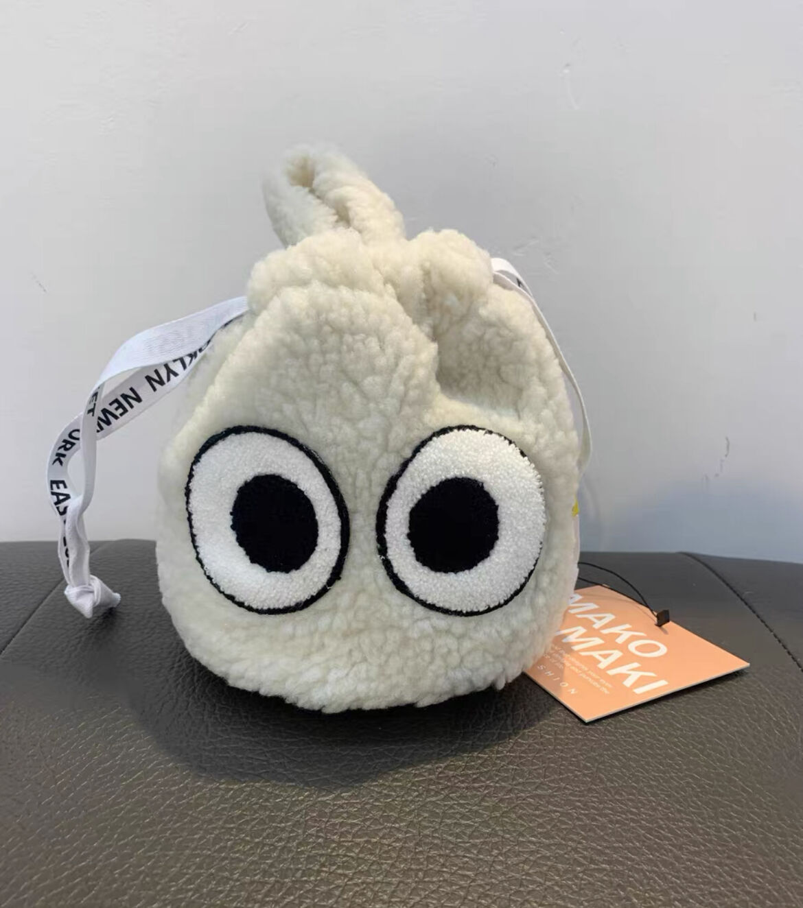 もこもこおめめバッグ | HANNA CLOSET online