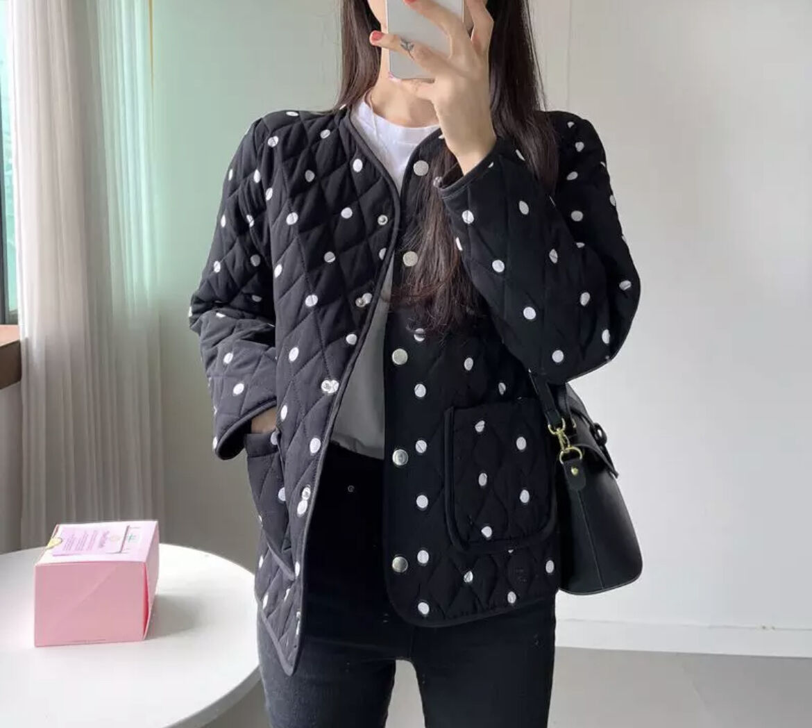 ドットノーカラーキルティングジャケット | HANNA CLOSET online ドットノーカラーキルティングジャケット | HANNA CLOSET online