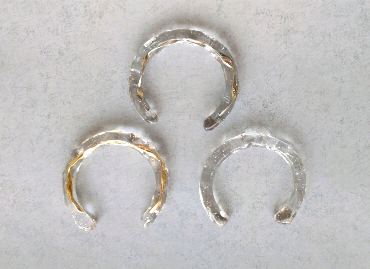 氷の クリアバングル | Emi_handmadeaccessory 氷の クリアバングル | Emi_handmadeaccessory