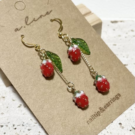 いちごピアス | STORES