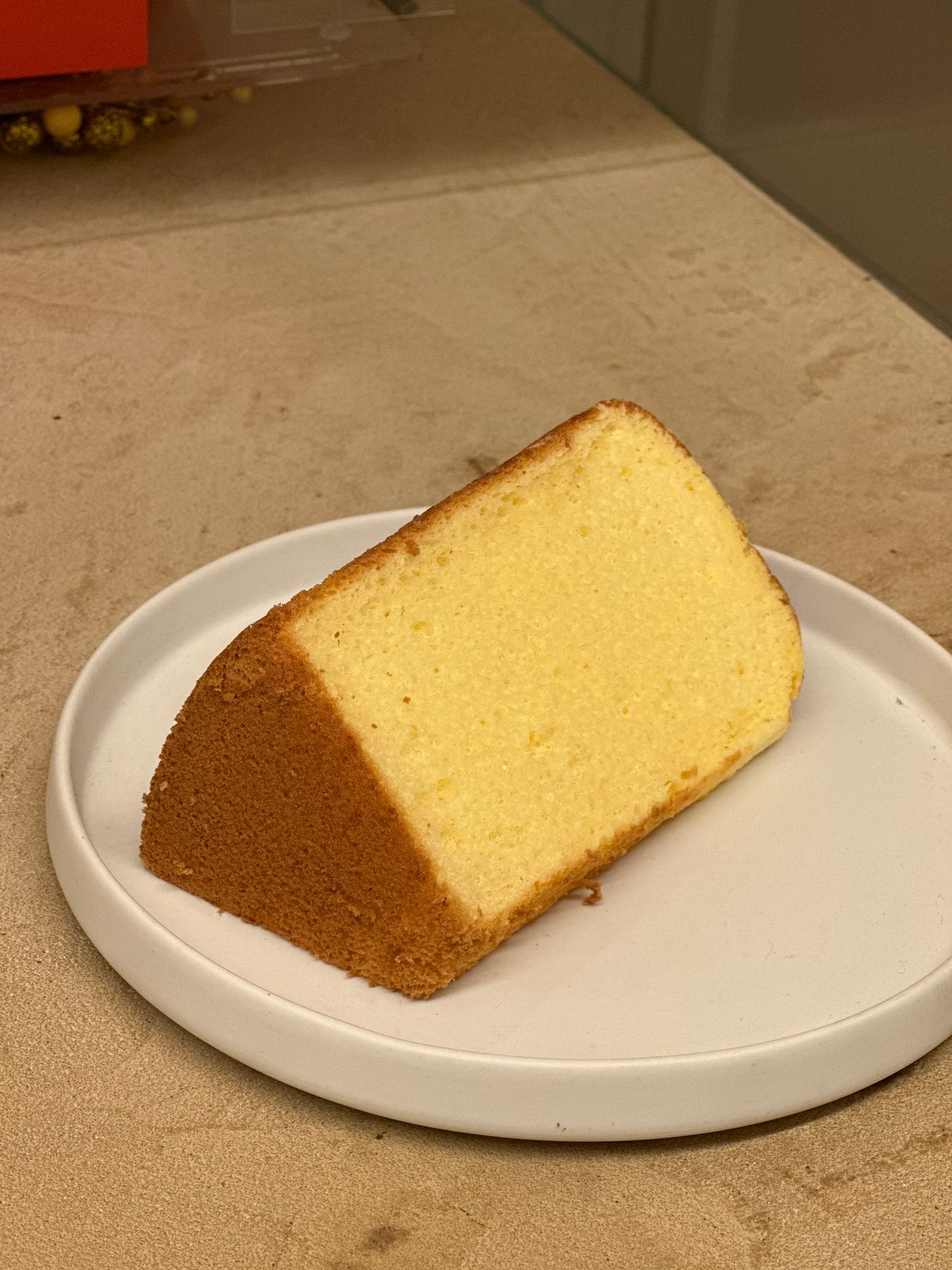 シフォンケーキ お知らせです𓂃 𓈒𓏸 ふわふわで口溶けの良いシフォンケーキの