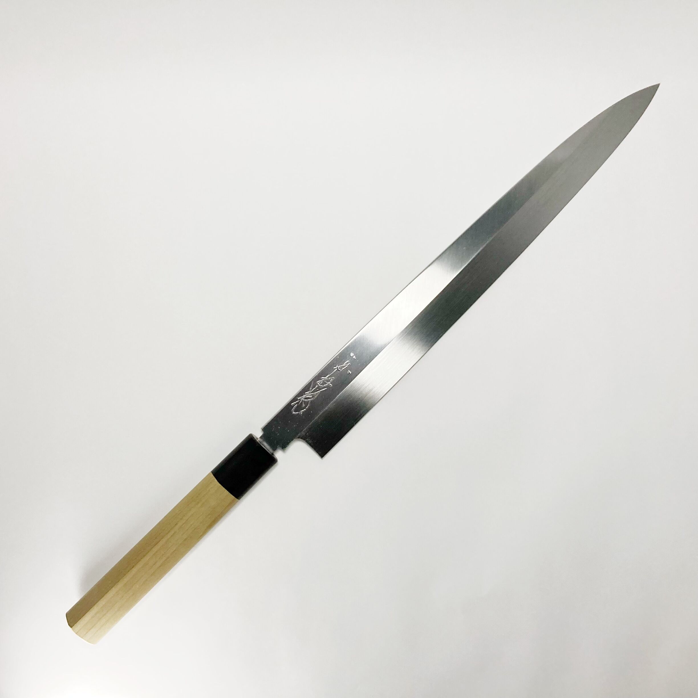 ☆新品・未使用品☆柳刃包丁 約33cm（尺一）鋼１０0%・本焼き 本焼柳刃 白鋼 水牛柄 1尺（300mm） | 刃物の老舗 本家かね惣 | 【公式